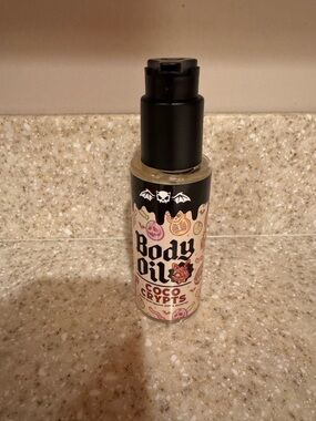 Twisted Allure Coco Crypts Body Oil — New